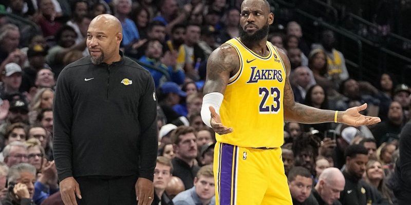 Lakers-Fans dezimieren LeBron James, weil er bei der chaotischen Niederlage gegen Celtics am Weihnachtstag 35 % seiner Schüsse abgegeben hat