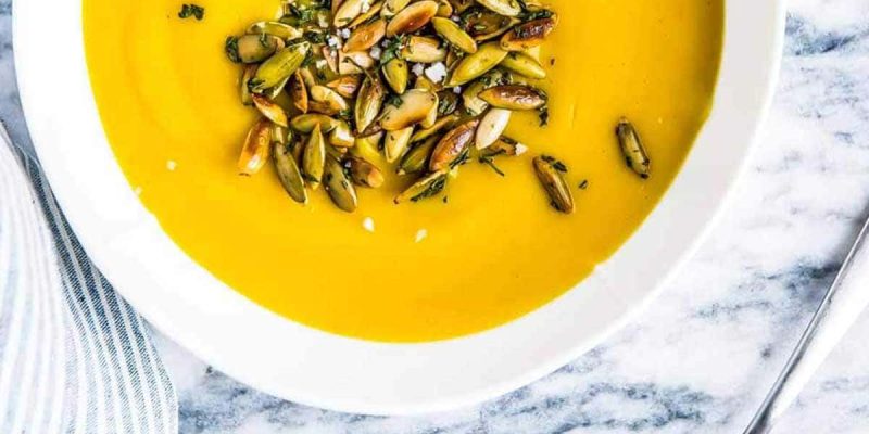 Vegane Kürbissuppe – cremig, einfach und lecker