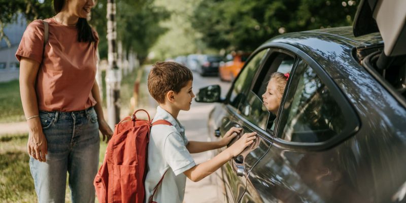 Wir müssen nicht die besten Freunde der Eltern unserer Kinder sein