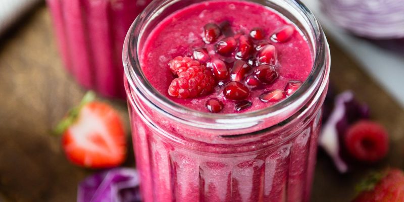 Gesunder Granatapfel-Smoothie – Ein rubinroter Frucht-Smoothie